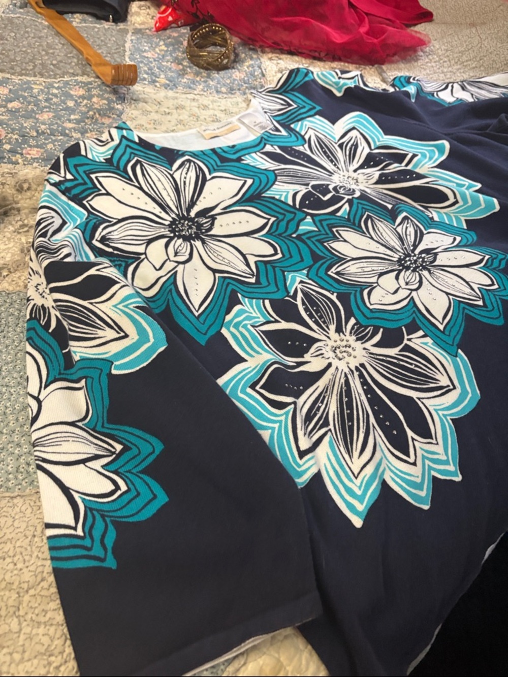 Alfred Dunner turquoise and Navy Floral top